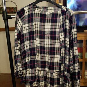 CATO Women's XL Plaid Cardigan